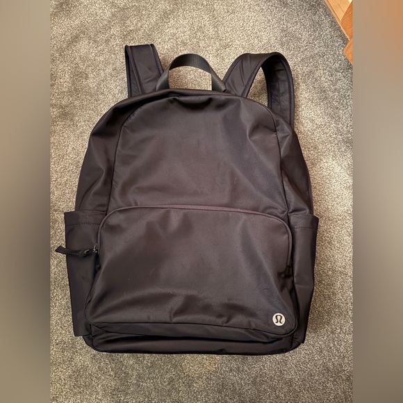 LULULEMON EVERYWHERE BACKPACK 22L**EXCELLENT** - Picture 1 of 7
